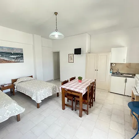 Thalassitis Coastal Apartments Perivolos  Exterior photo