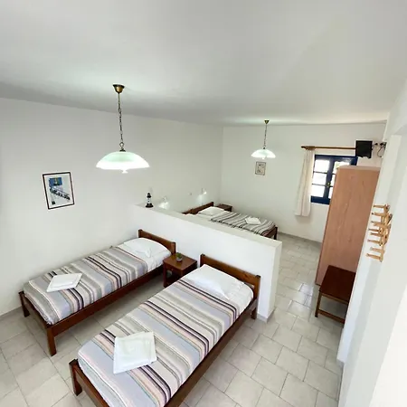 Thalassitis Coastal Apartments Perivolos  Exterior photo